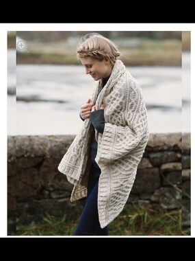 Aran Crafts Beige Plaited Celtic Cable Knit Throw EUC
